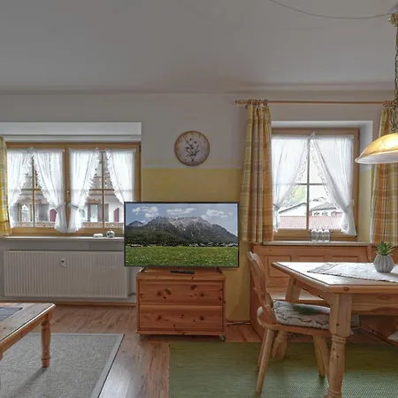 Appartement Haus Sabine, Wallgau